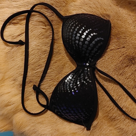 VENUS Other - 3/$20 Venus Bikini Top